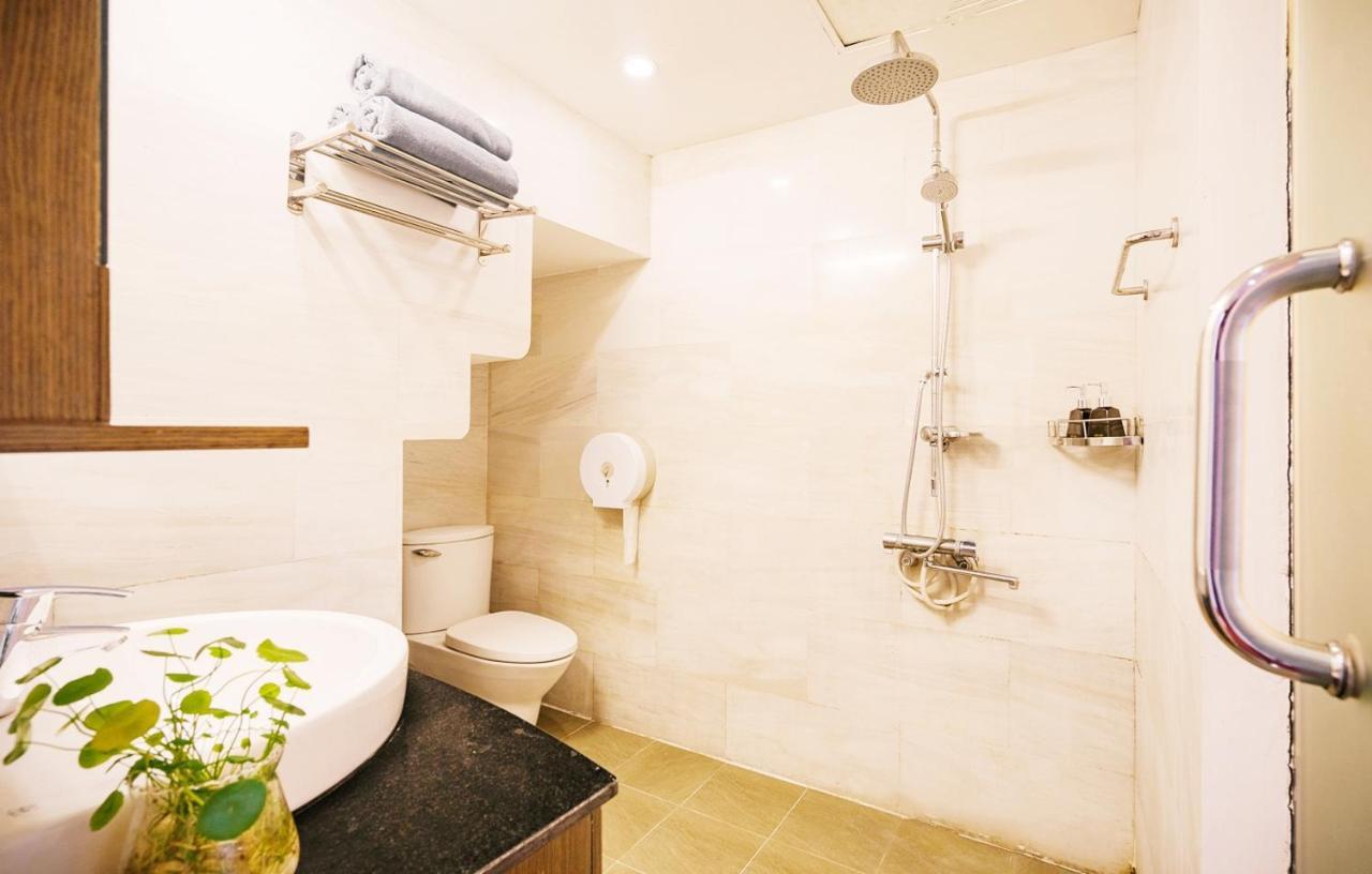 Entire French House With 4 Bedrooms In Hanoi Downtown Bagian luar foto